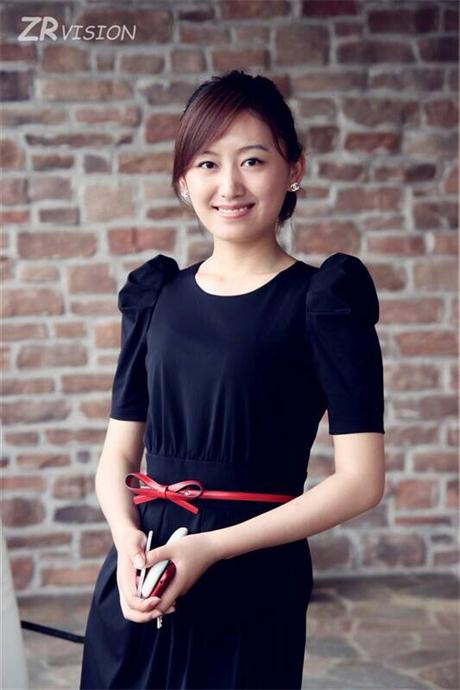 重庆顶众装饰工程有限公司肖钦尹