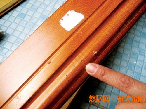 地板生虫抓紧时间及时治疗
