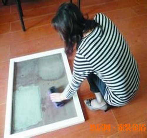 重庆装修公司支招纱窗清洗小妙招