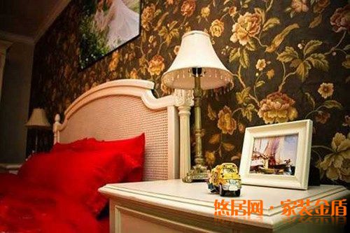 房屋室内装修墙纸应该怎么选择？