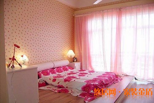 铺贴墙纸存在的问题以及解决方法