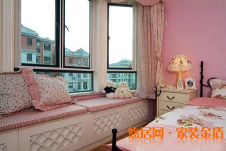 欧式飘窗窗帘效果图