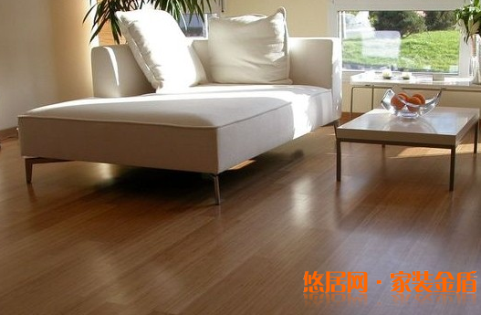 装修中实木地板和复合地板区别