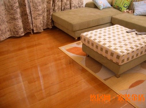 夏季复合地板保养