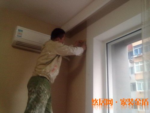 乳胶漆的墙面可以直接来贴壁纸吗?