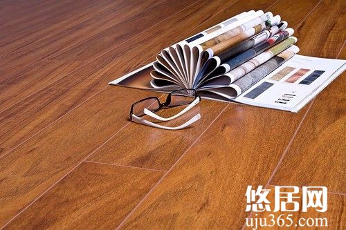 影响强化地板使用寿命的因素有哪些?